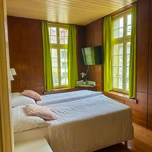 *** Hotel Nydeck Suisse